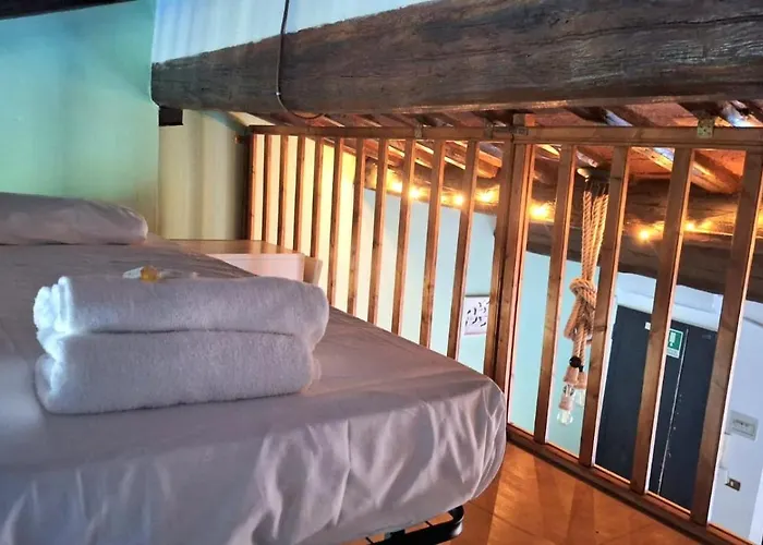 Rustic Loft In Trastvere Διαμέρισμα